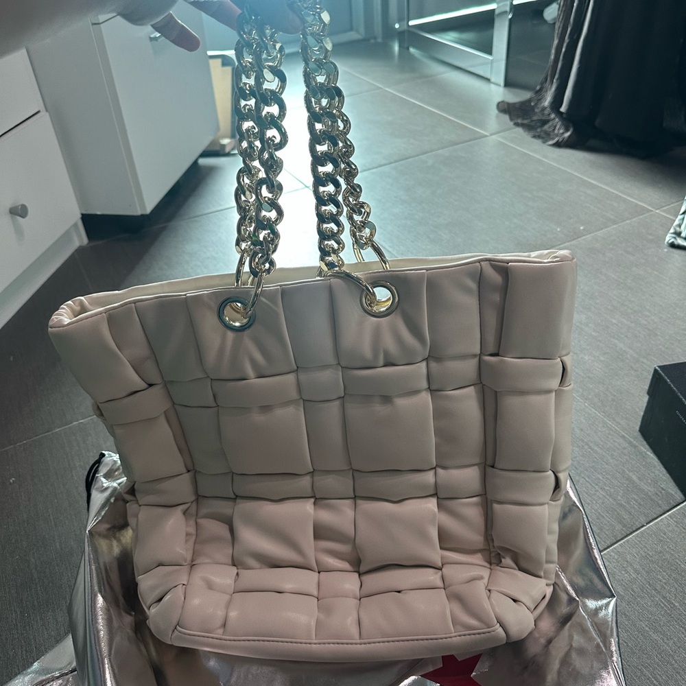 ASH Italian Made Leather Cream Quilted Tote Bag